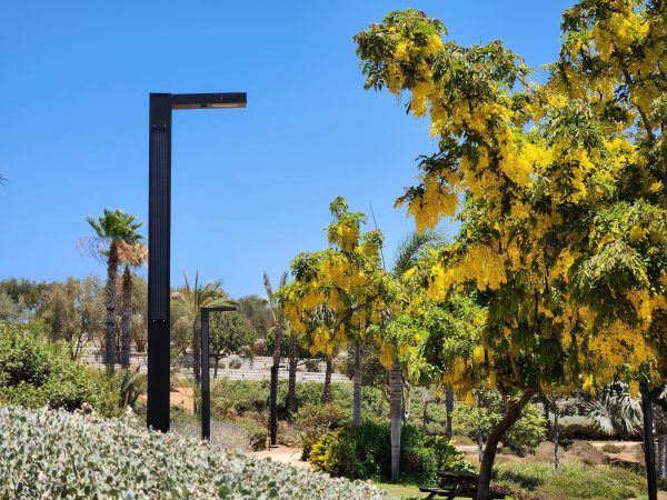 ⁦עמוד תאורה סולארי - דגם "אריאל שרון"⁩ – תמונה ⁦3⁩